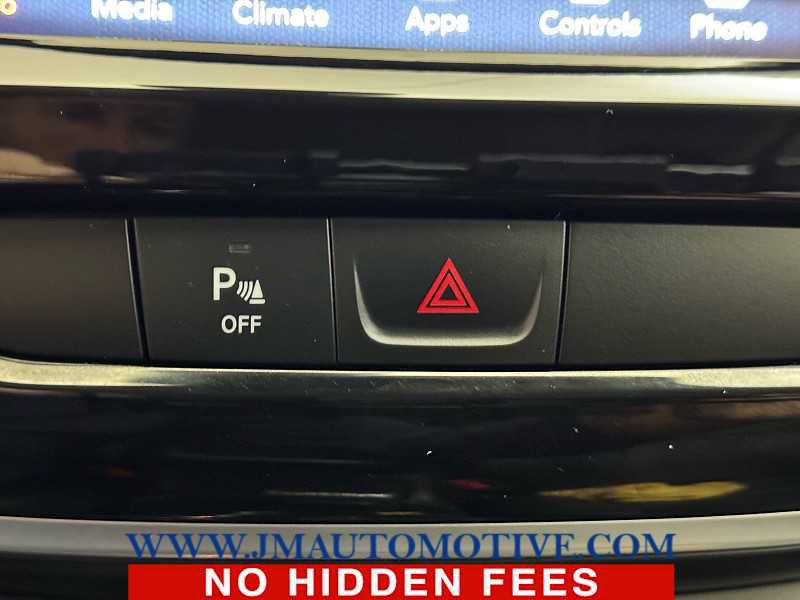 Used 2019 Jeep Cherokee Limited image 39