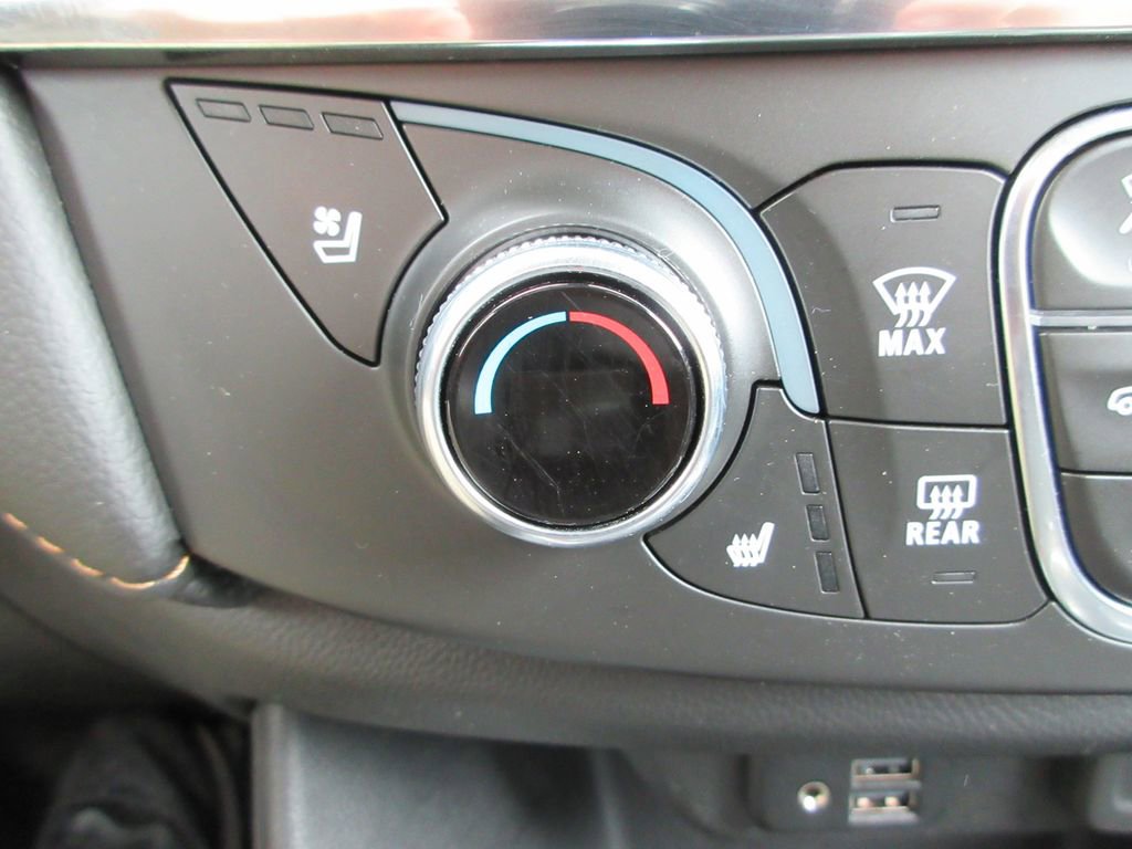 Certified 2021 Chevrolet Traverse Premier w/ Redline Edition image 33