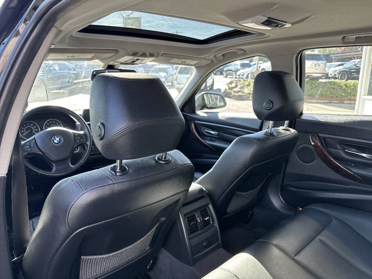 Used 2013 BMW 328i Sedan RWD image 27