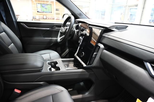 New 2026 GMC Acadia Elevation w/ Elevation Premium Package image 14