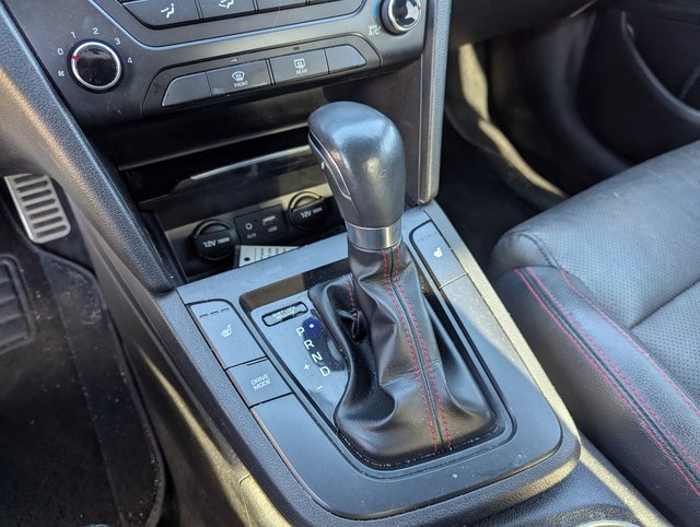 Used 2018 Hyundai Elantra Sport w/ Cargo Package image 12