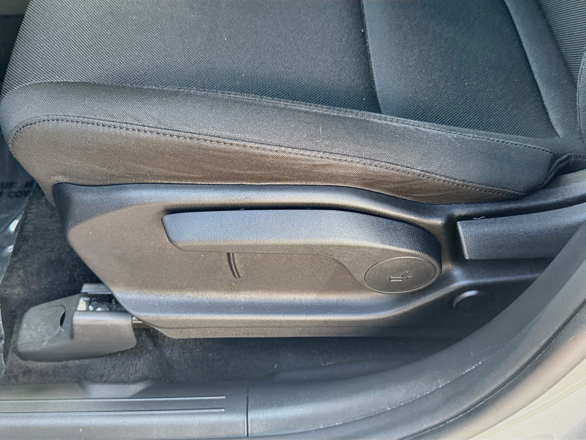 Used 2024 Hyundai Santa Fe SE FWD image 15