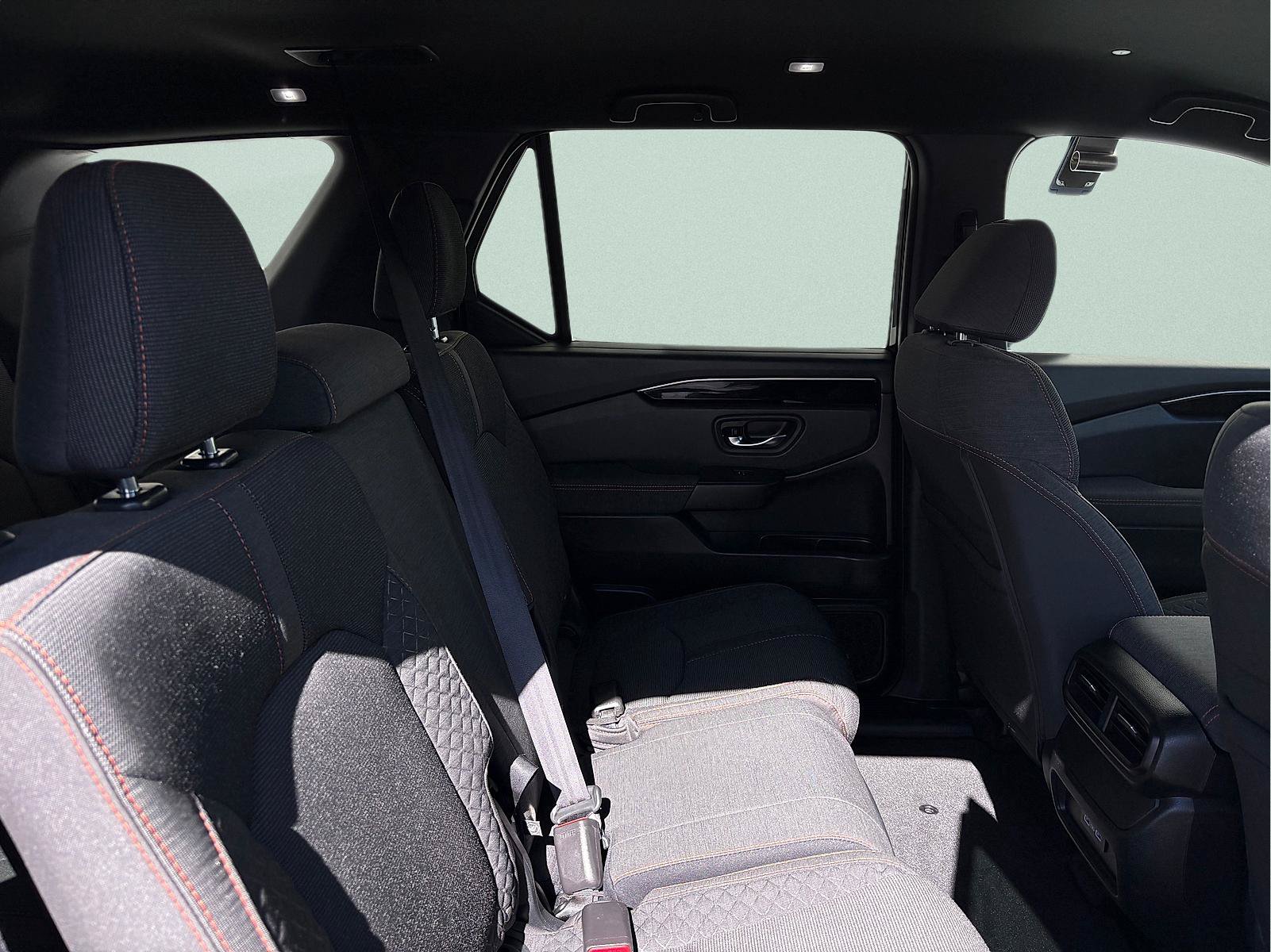 Certified 2023 Honda Pilot Sport image 27