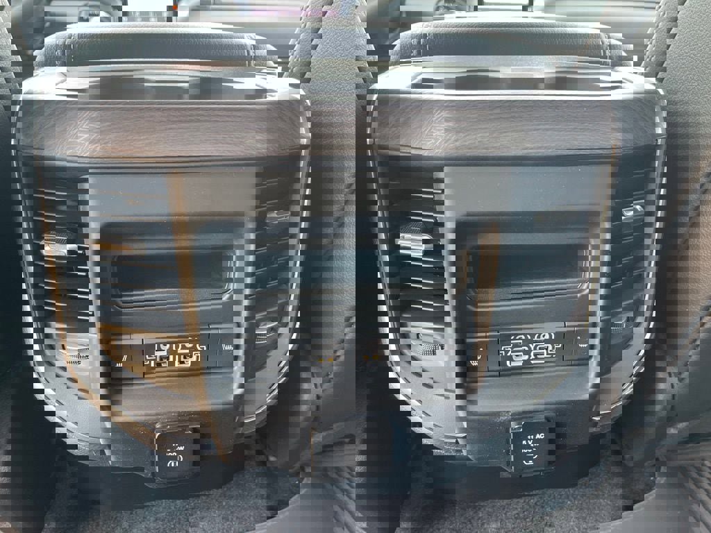 New 2025 RAM 1500 Laramie w/ Laramie Southwest Edition image 17