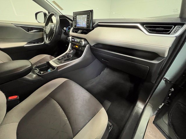 Used 2021 Toyota RAV4 XLE w/ Convenience Package AWD/4WD image 10