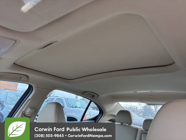 Used 2015 Acura TLX image 18