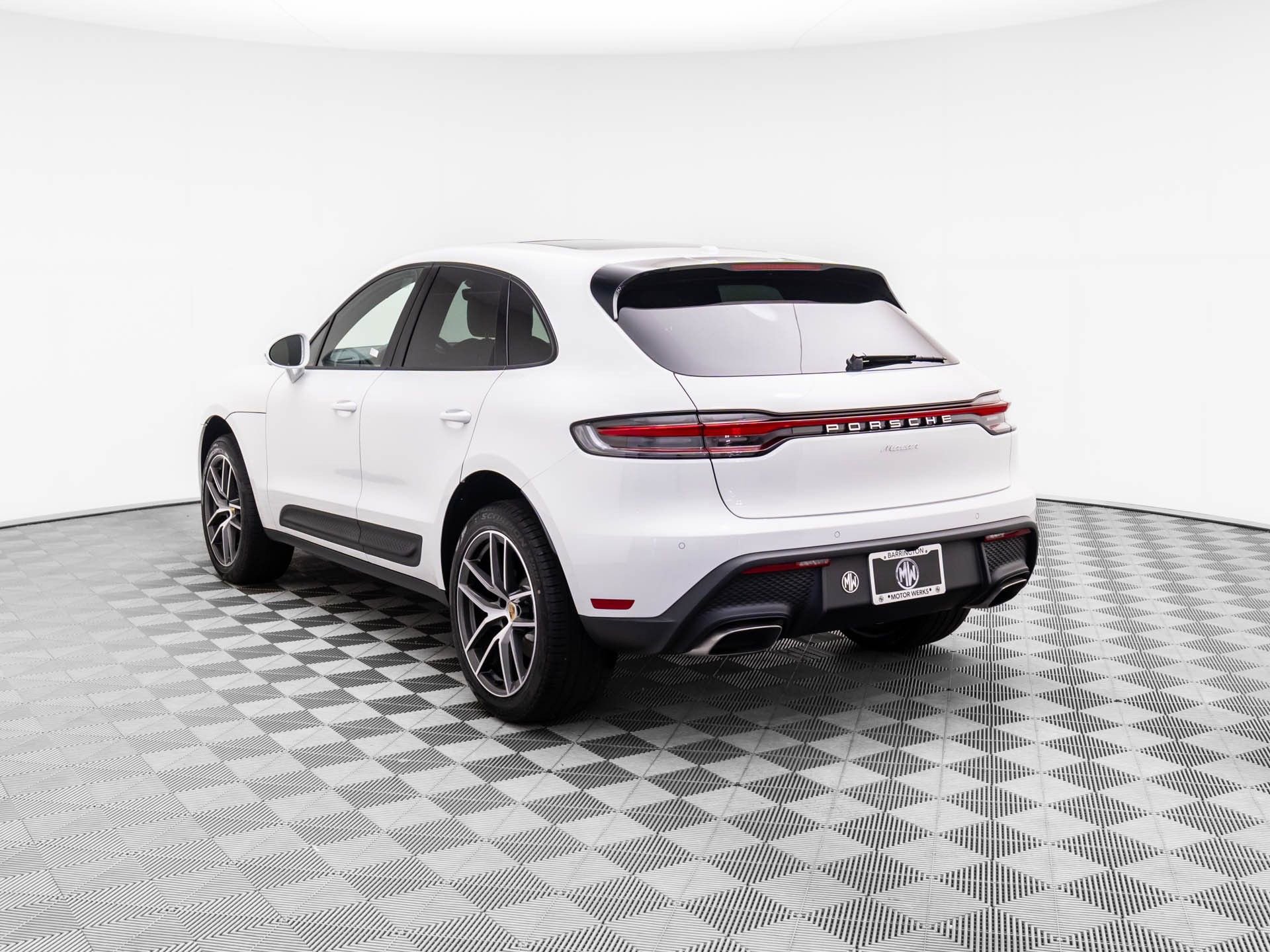 Certified 2025 Porsche Macan video 3