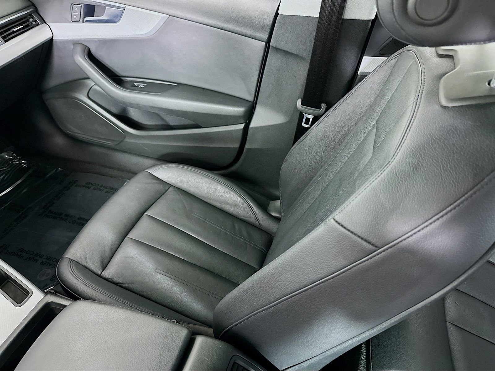 Used 2017 Audi A4 2.0T Premium image 26