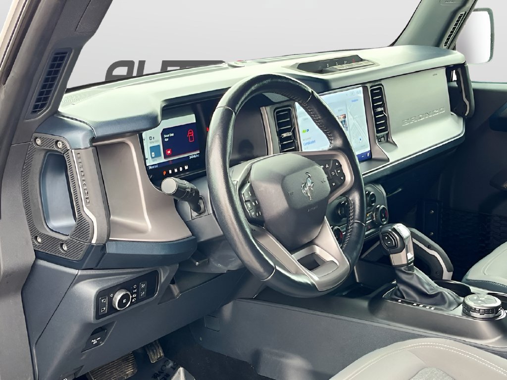 Used 2022 Ford Bronco Outer Banks AWD/4WD image 9