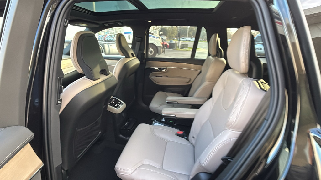 New 2027 Volvo XC90 T8 Ultra AWD/4WD image 10
