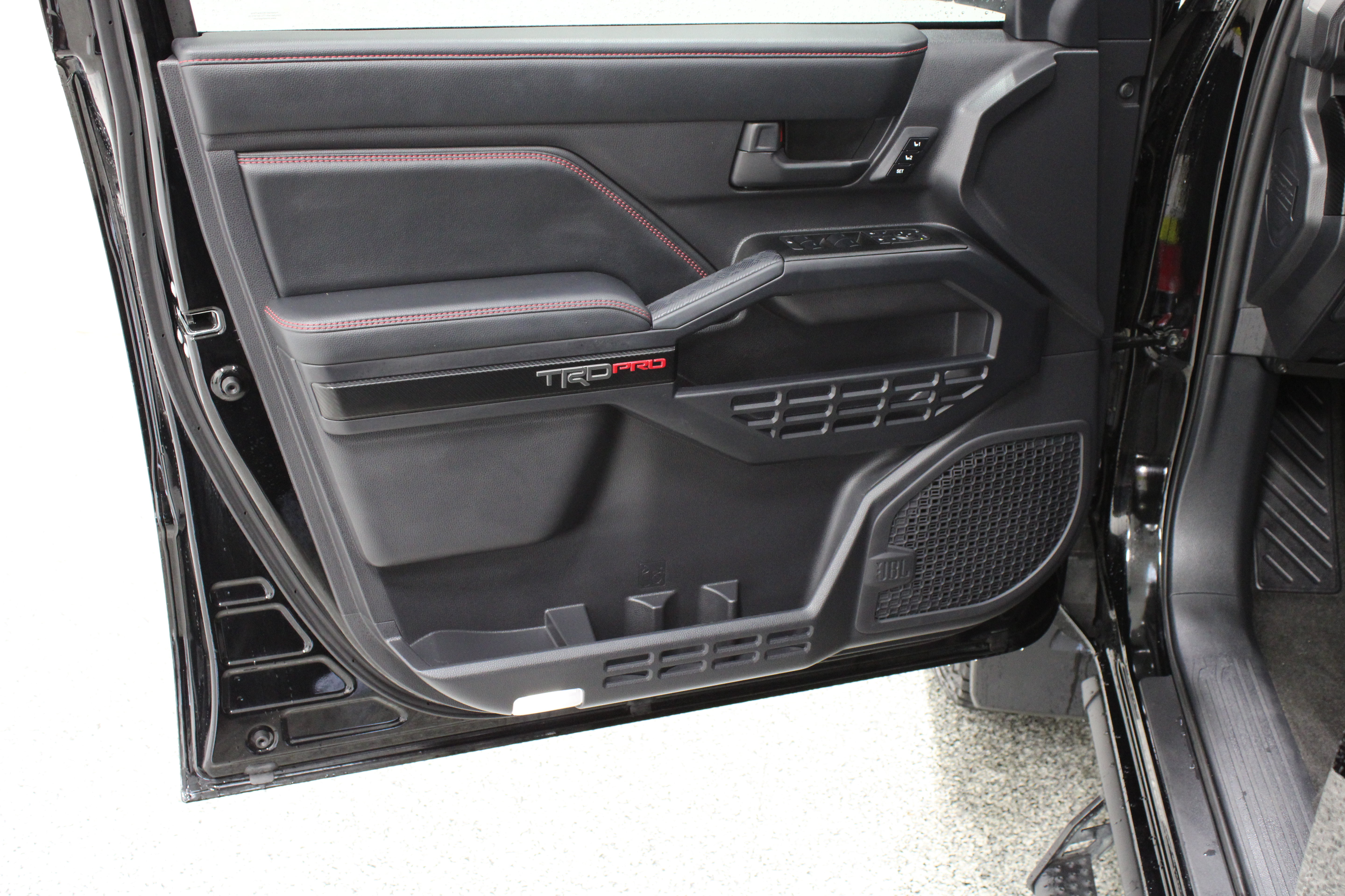 Used 2025 Toyota 4Runner TRD Pro AWD/4WD image 12