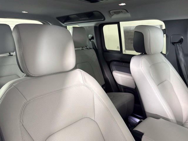 New 2026 Land Rover Defender 110 S AWD/4WD image 29