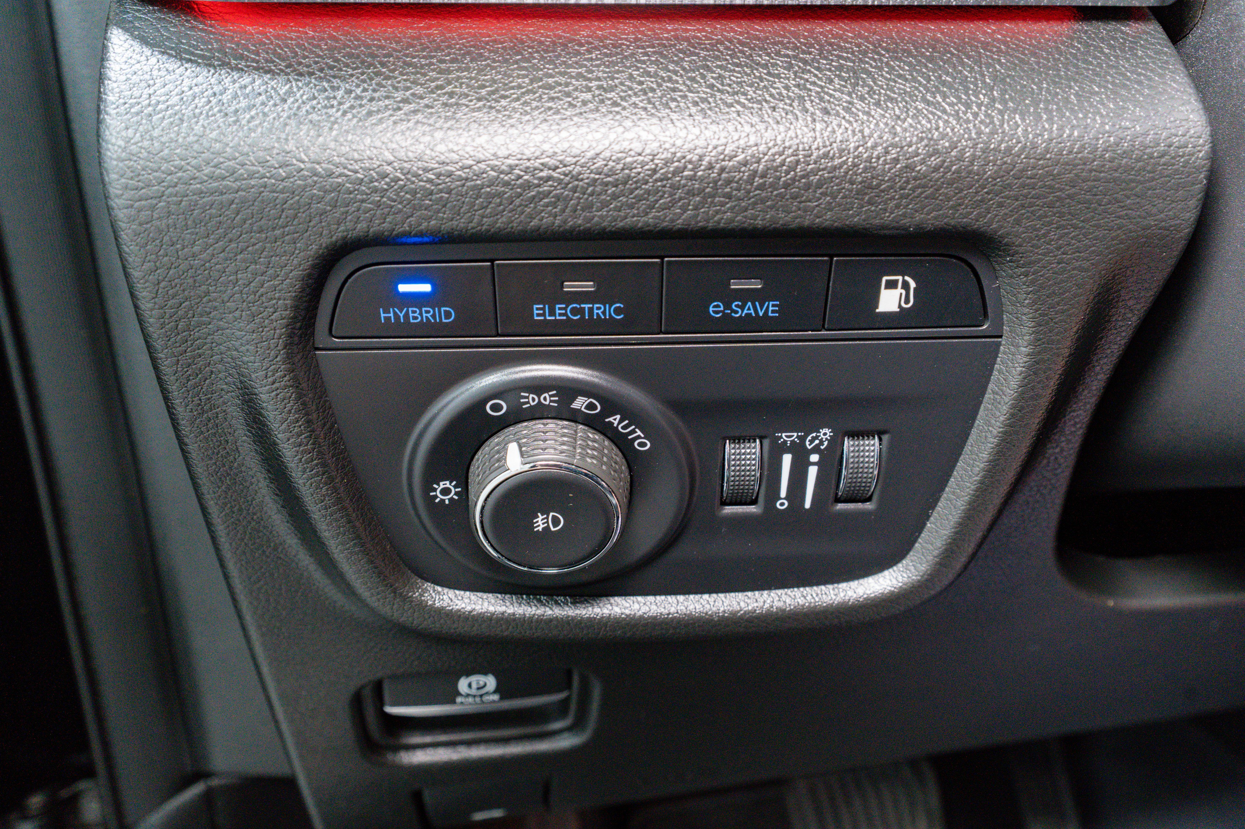 Used 2023 Jeep Grand Cherokee Overland w/ Advanced Protech Group III image 35