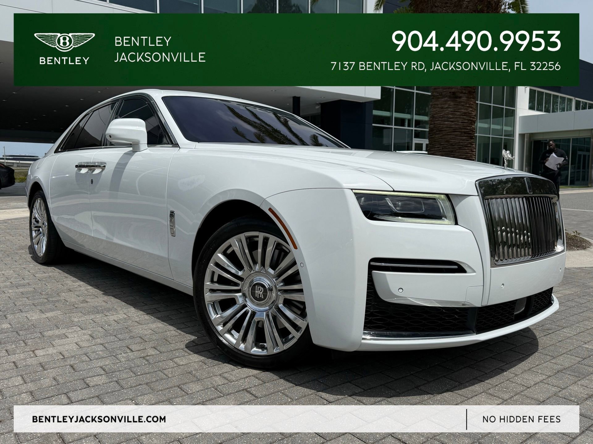 Used 2022 Rolls-Royce Ghost image 1