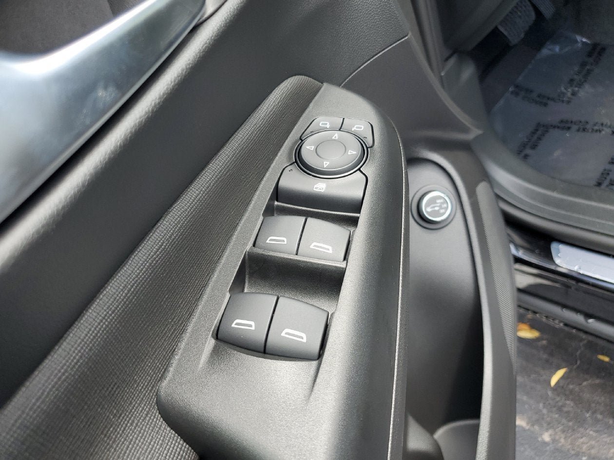 New 2026 Buick Envista Sport Touring FWD image 17