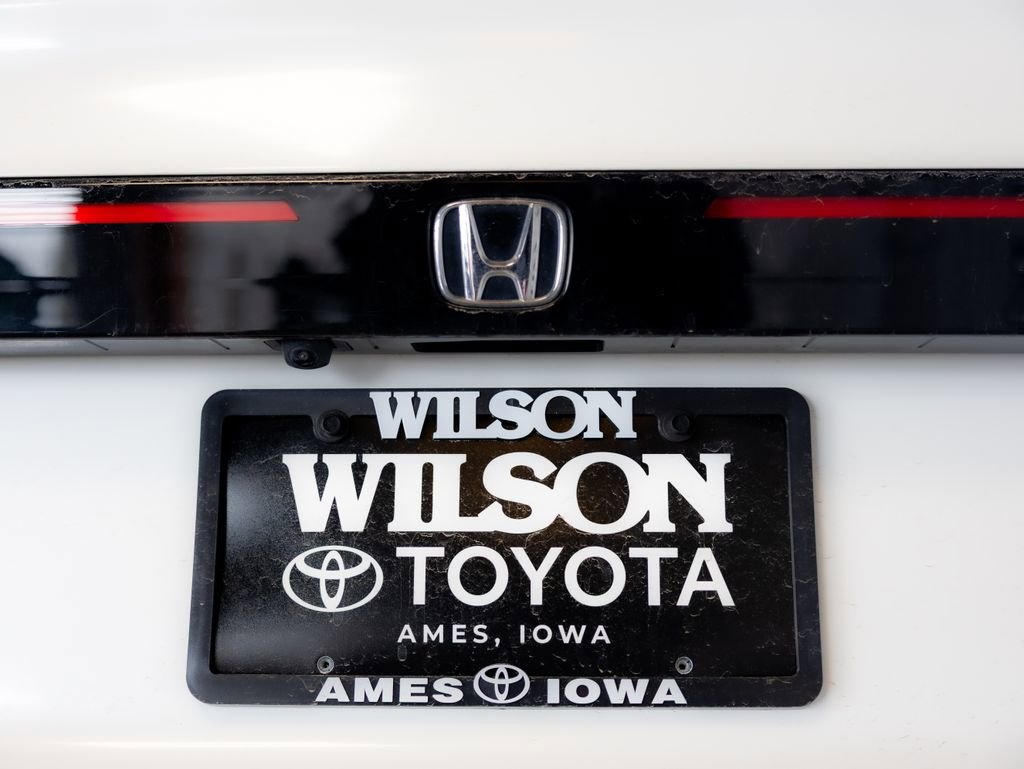 Used 2023 Honda Accord Touring image 6