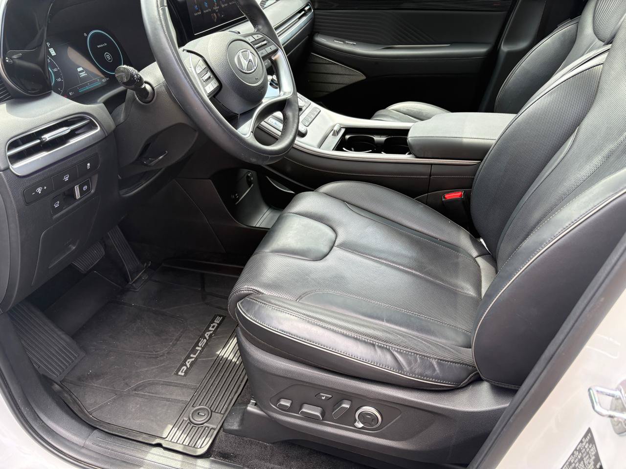 Used 2023 Hyundai Palisade Calligraphy AWD/4WD image 9