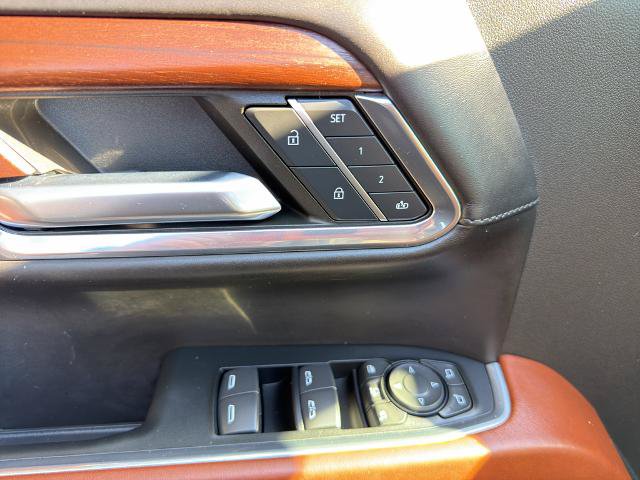Used 2024 GMC Sierra 3500 Denali Ultimate AWD/4WD image 22
