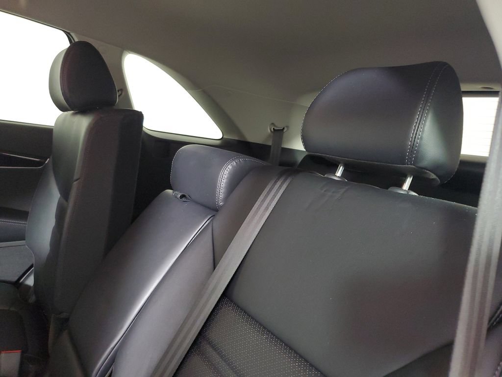 Used 2019 Kia Sorento EX FWD image 11