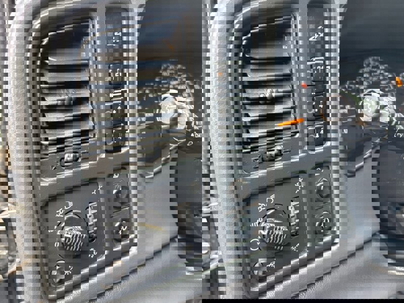 Used 2007 Chevrolet Silverado 3500 LT w/ Heavy-Duty Power Package image 18