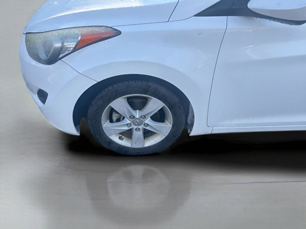 Used 2013 Hyundai Elantra GLS image 27