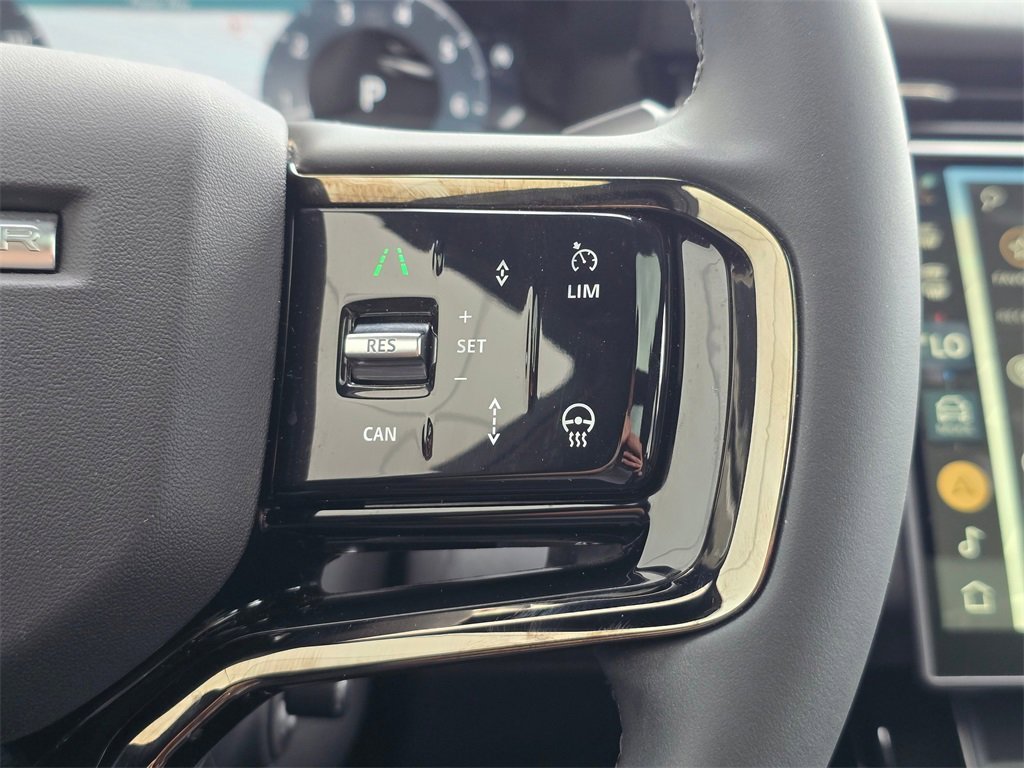 Used 2024 Land Rover Range Rover Evoque Dynamic SE image 19