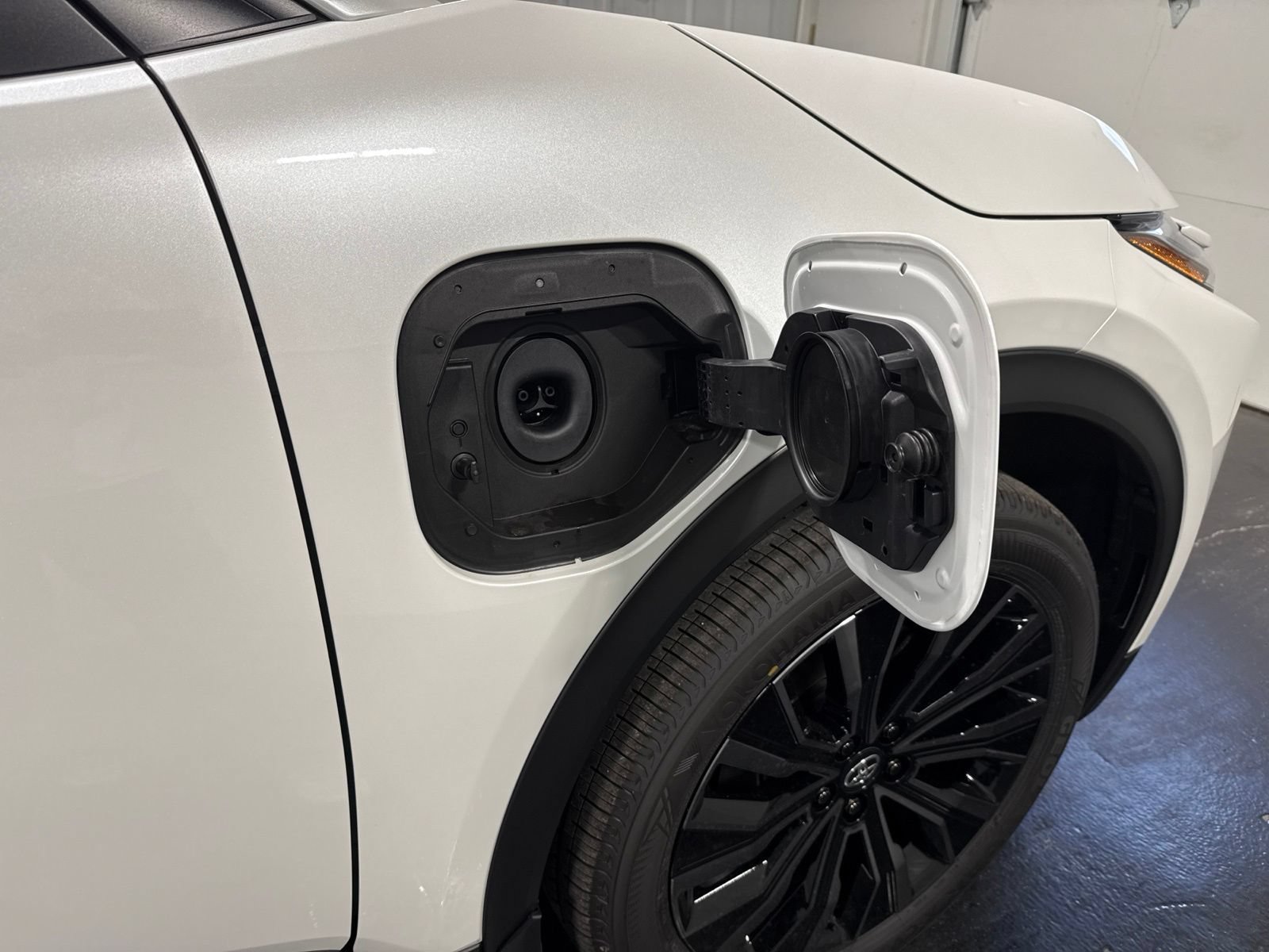 New 2026 Toyota C-HR AWD/4WD image 11
