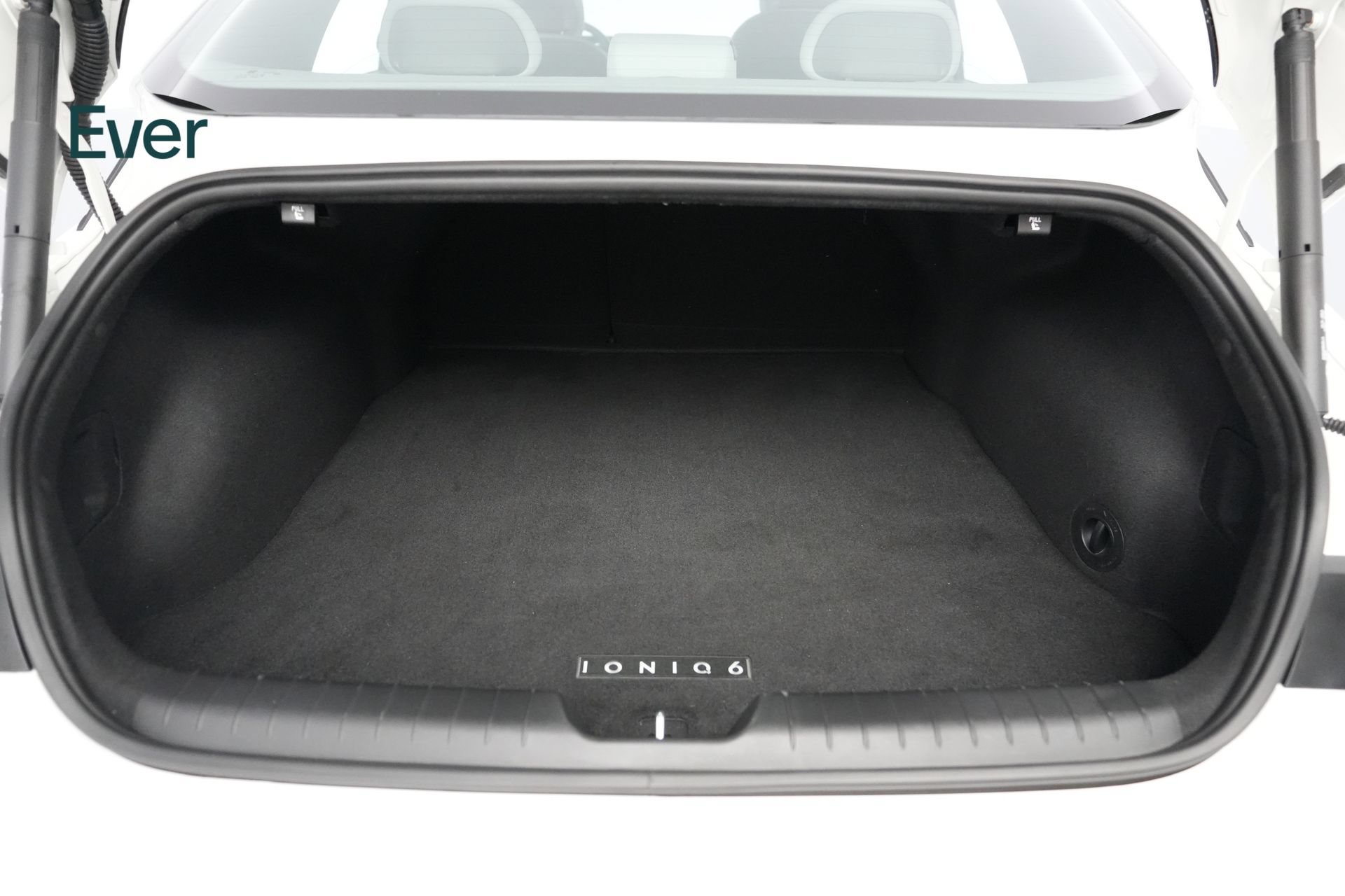 Used 2024 Hyundai Ioniq 6 SEL RWD image 8