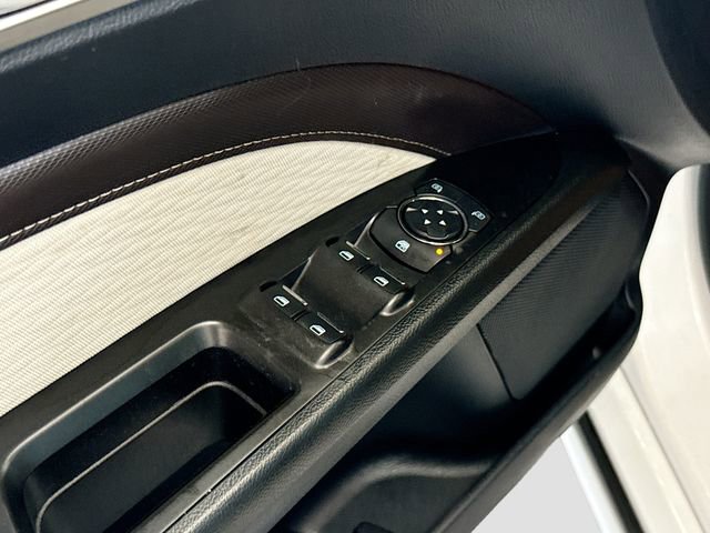 Used 2020 Ford Fusion SE w/ Equipment Group 151A image 18