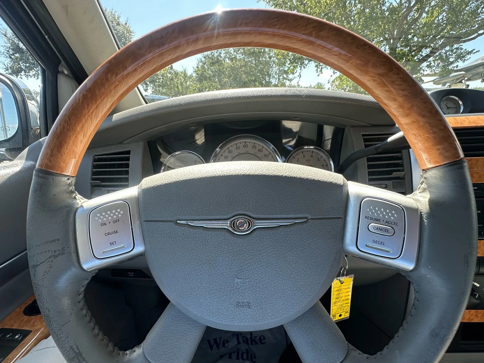 Used 2007 Chrysler Aspen Limited w/ PWR Convenience Group image 25