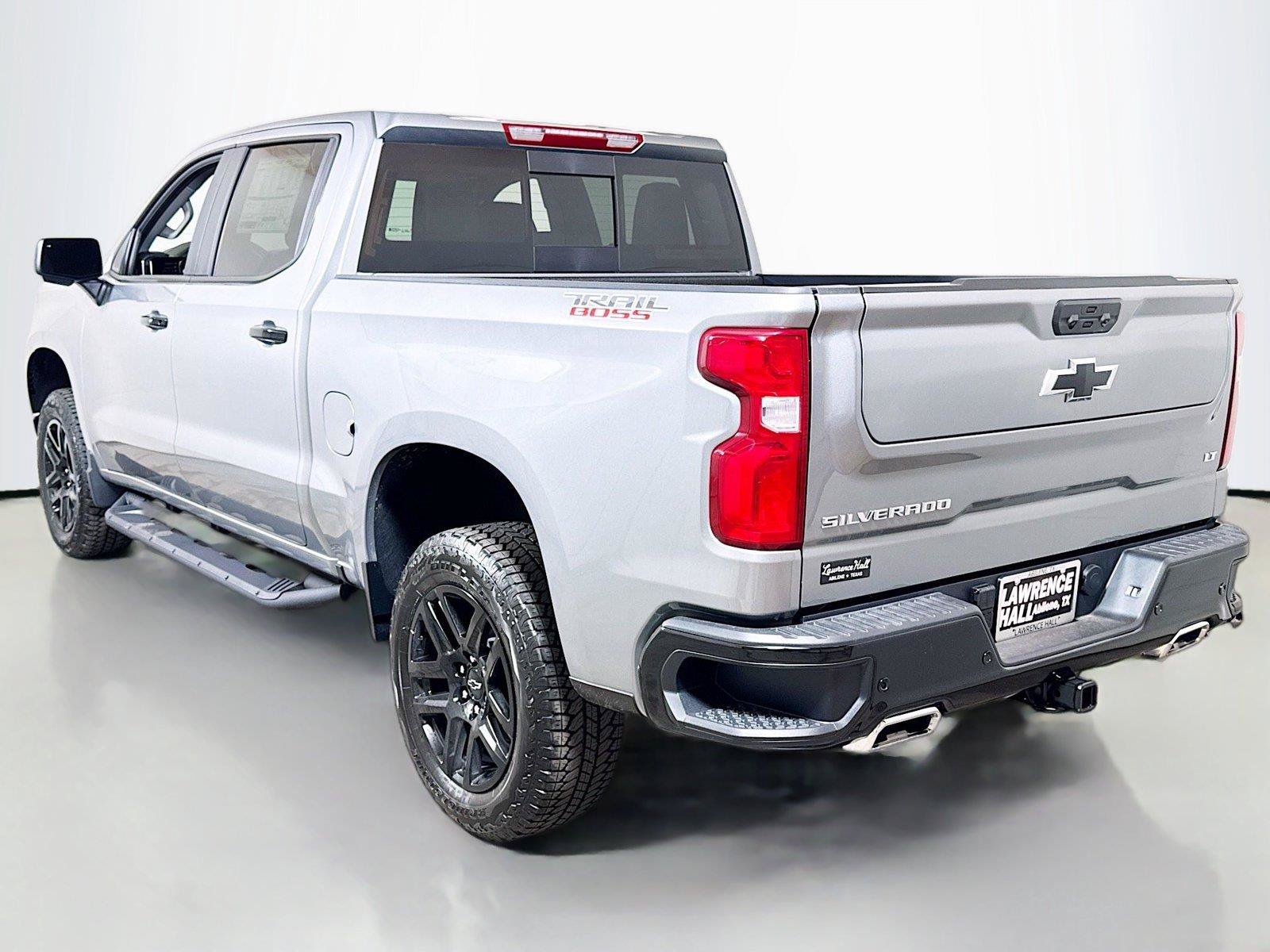 New 2026 Chevrolet Silverado 1500 LT Trail Boss w/ LT Trail Boss Premium Package AWD/4WD image 3