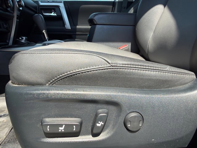 Certified 2024 Toyota 4Runner SR5 Premium AWD/4WD image 33