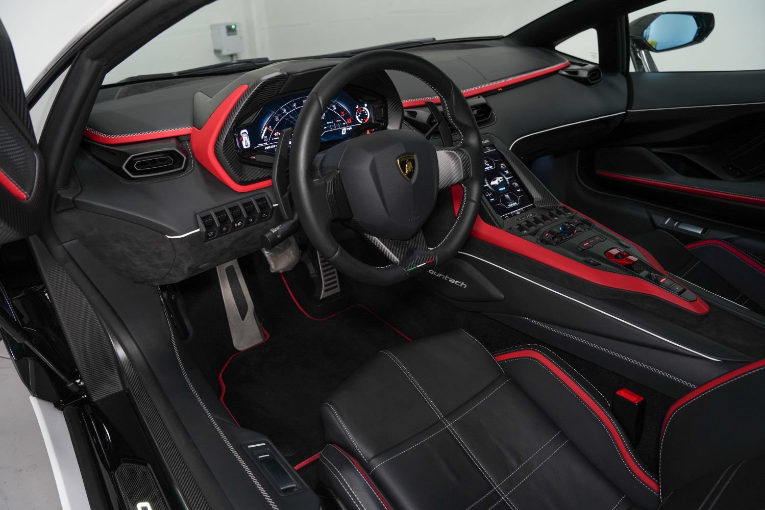 Used 2022 Lamborghini Aventador Countach AWD/4WD image 13