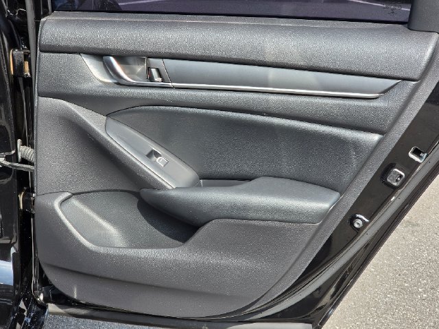 Used 2022 Honda Accord LX image 16