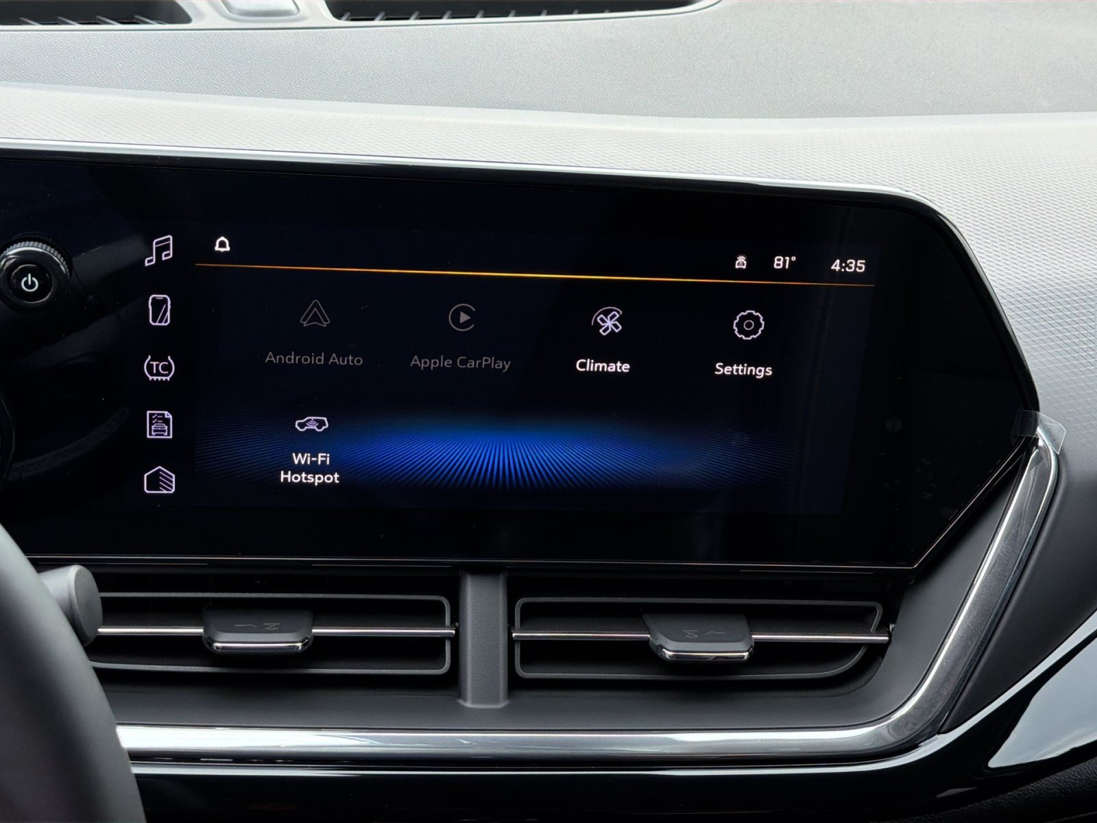 New 2026 Chevrolet Trax ACTIV w/ Sunroof Package FWD image 20