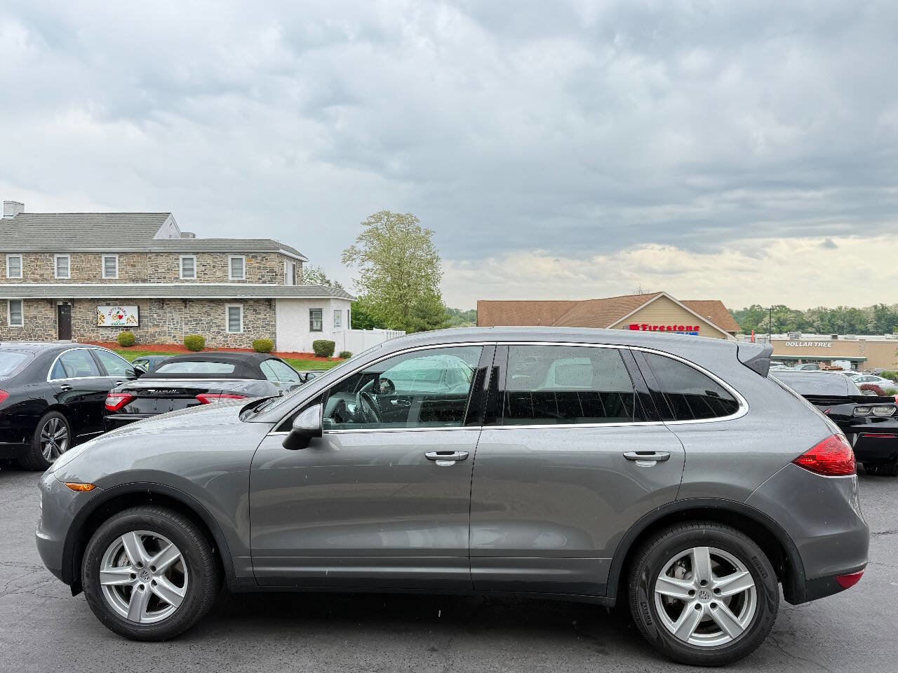 Used 2014 Porsche Cayenne S AWD/4WD image 4
