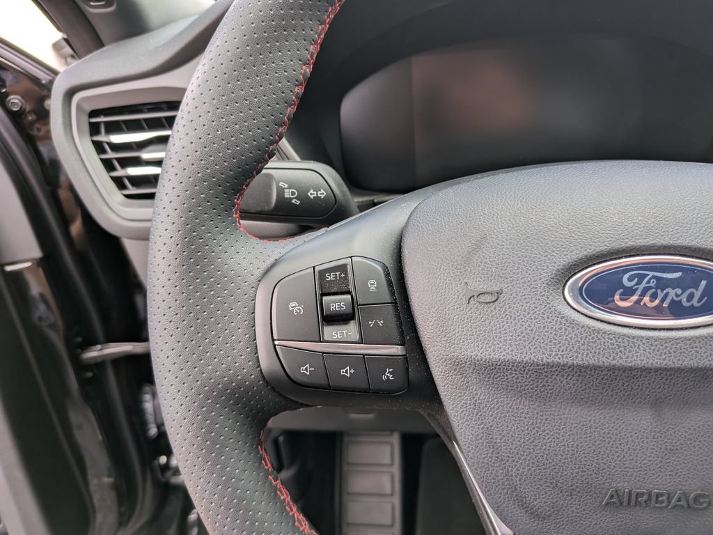 Certified 2024 Ford Escape ST-Line w/ Tech Pack #1 FWD image 27