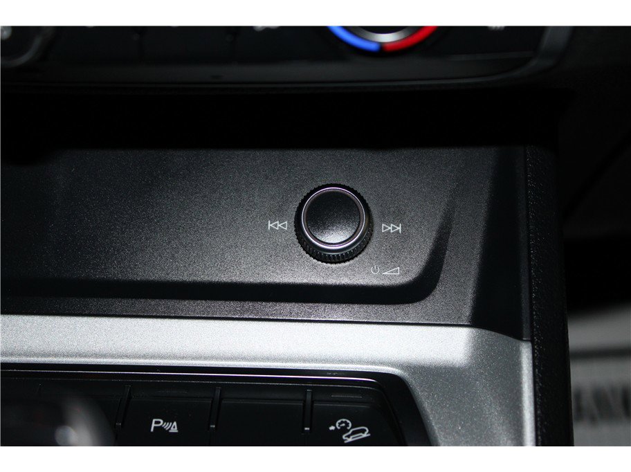 Used 2024 Audi Q3 2.0T Premium image 33