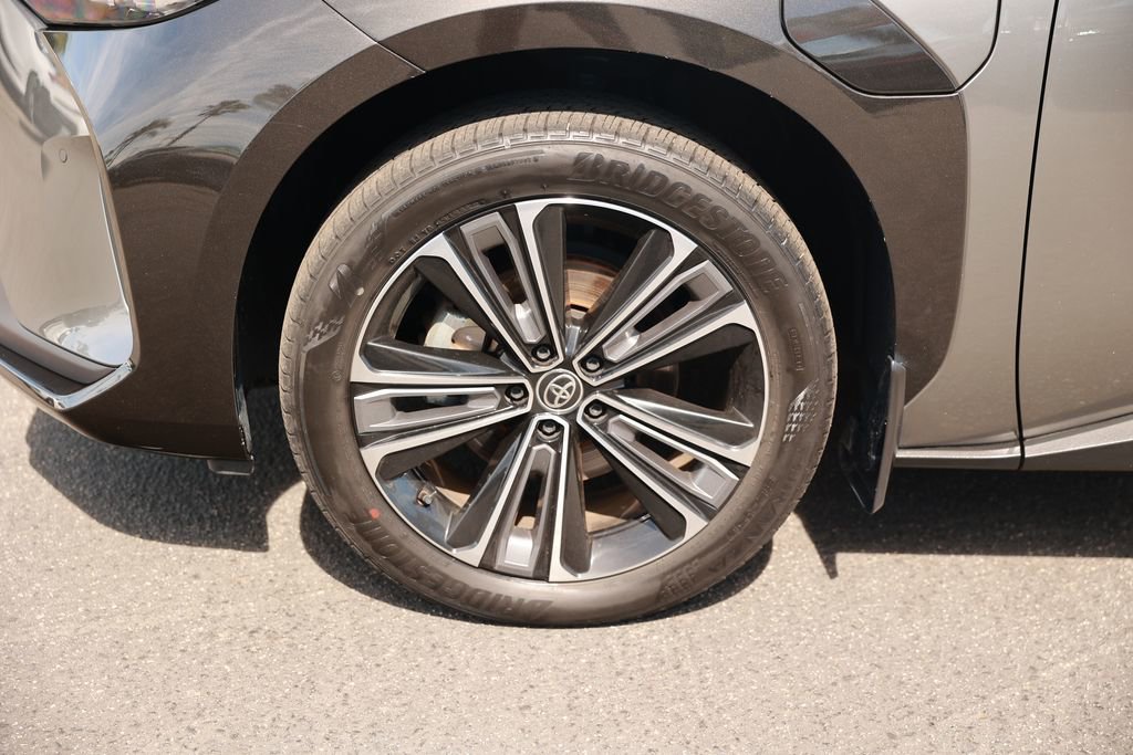 Used 2023 Toyota bZ4X Limited image 11