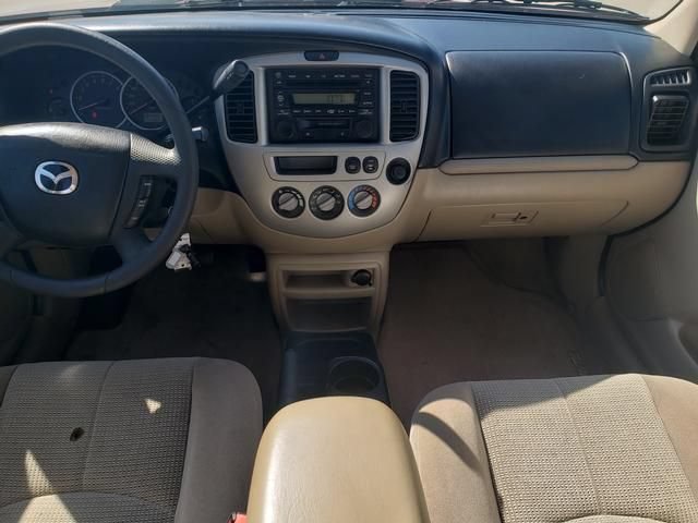 Used 2004 MAZDA Tribute LX w/ Luxury Pkg AWD/4WD image 15