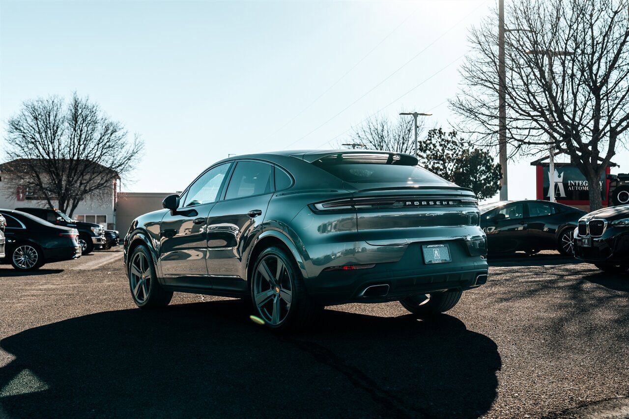 Used 2024 Porsche Cayenne Coupe image 5