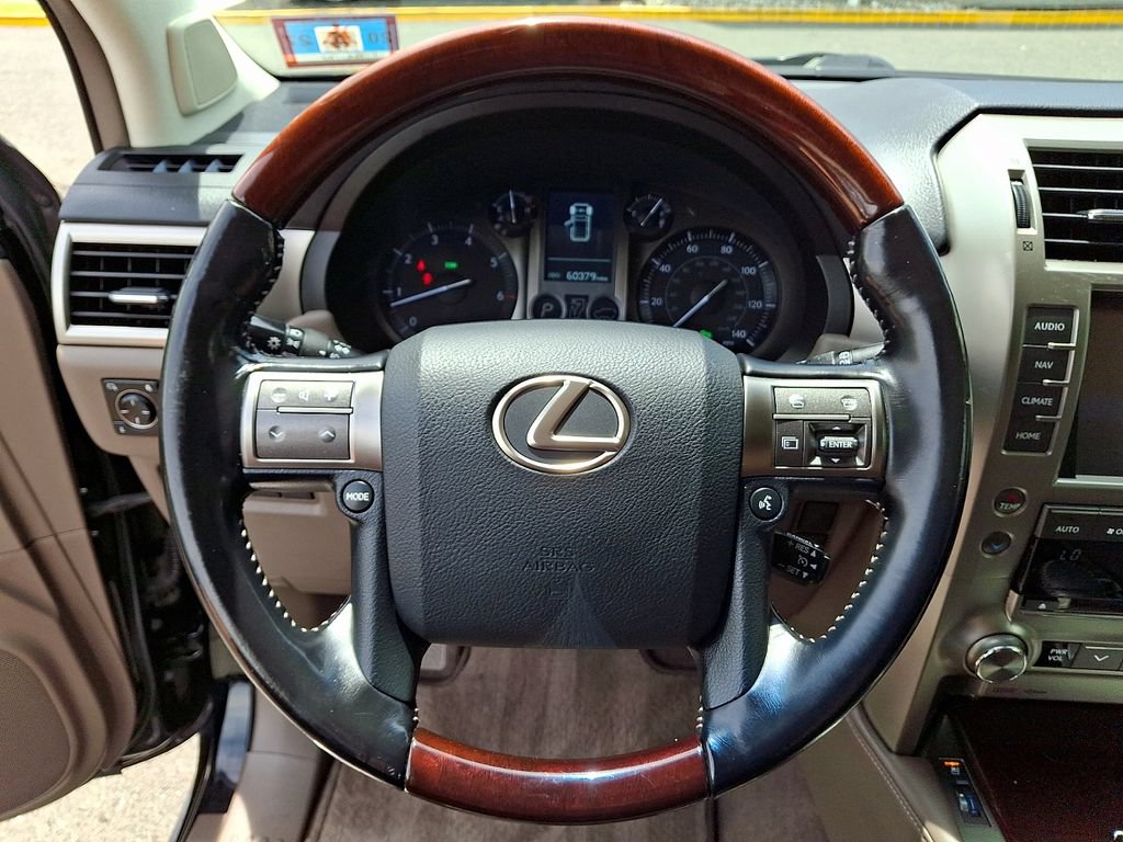 Used 2018 Lexus GX 460 Premium w/ Premium Package AWD/4WD image 20