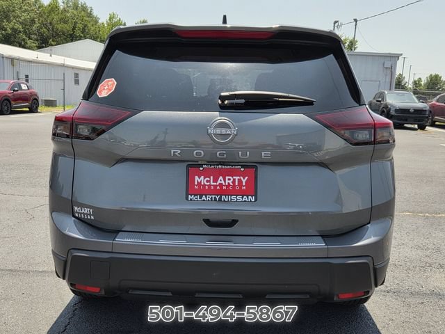 Certified 2026 Nissan Rogue SV w/ Cold Weather Package FWD image 4