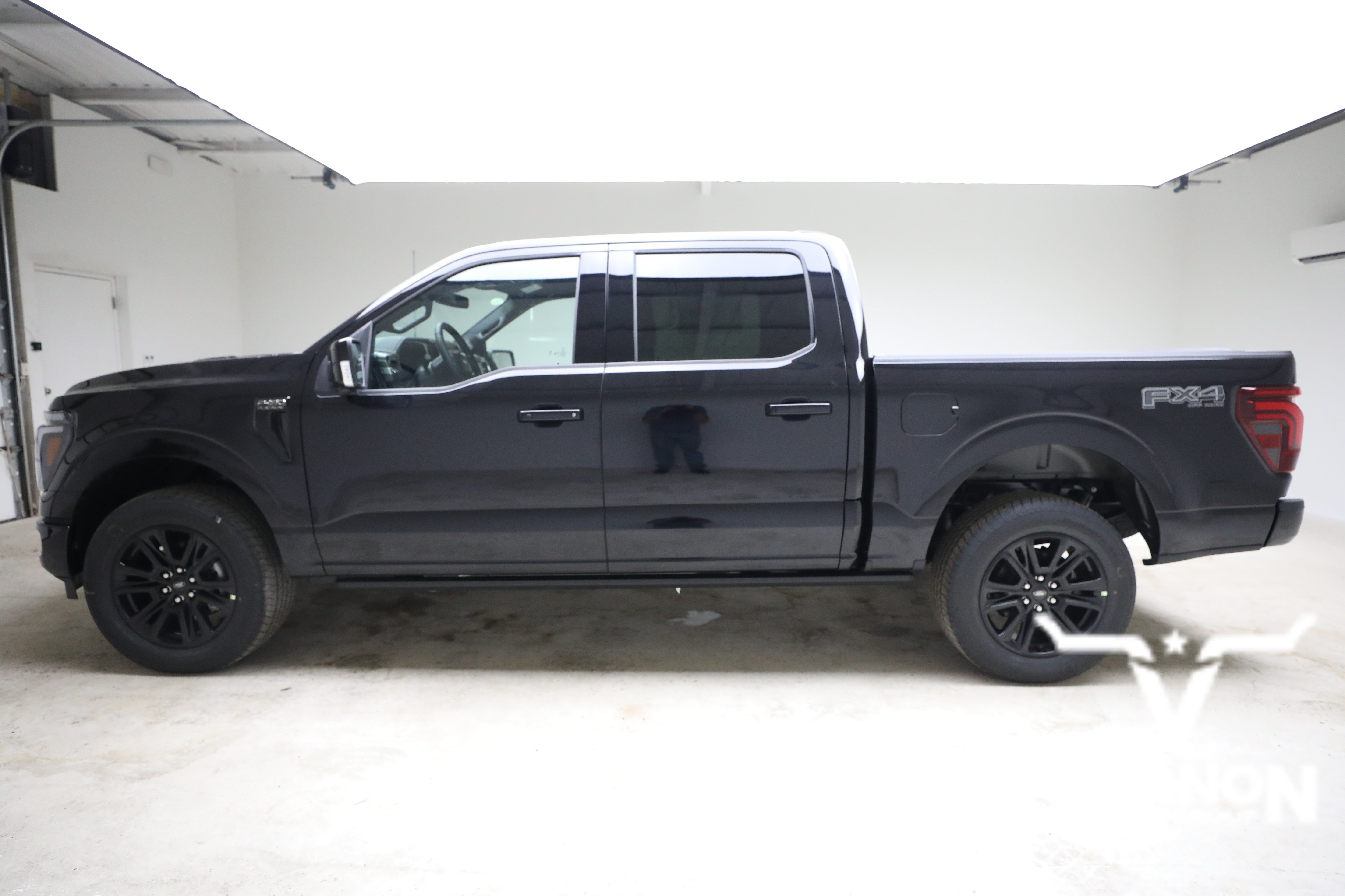 New 2026 Ford F150 Platinum w/ Equipment Group 702A High AWD/4WD image 2