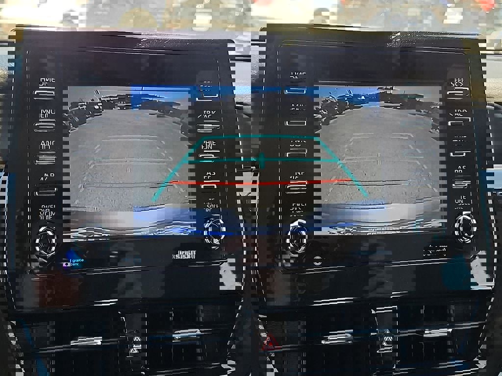 Used 2022 Toyota Camry LE image 26