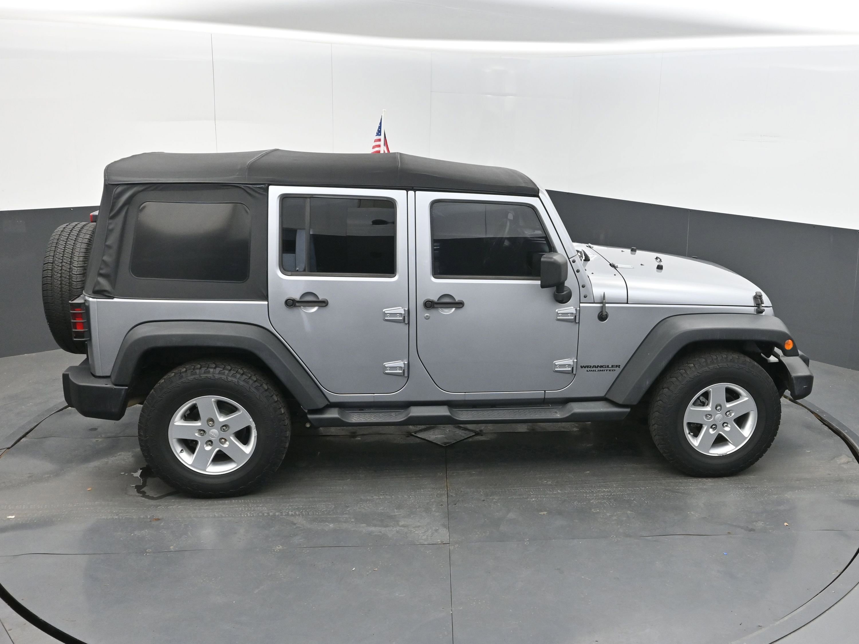 Used 2014 Jeep Wrangler Unlimited Sport w/ Max Tow Package AWD/4WD image 36