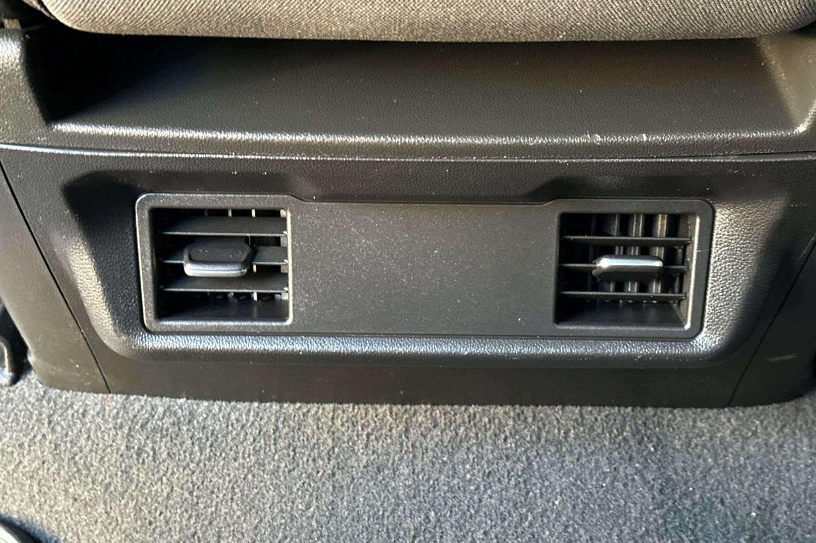 Used 2024 Chevrolet Silverado 2500 LT image 15