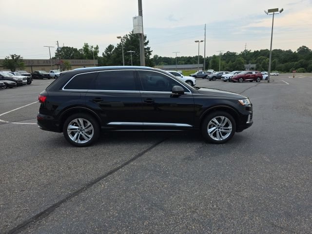 Used 2021 Audi Q7 2.0T Premium Plus AWD/4WD image 2