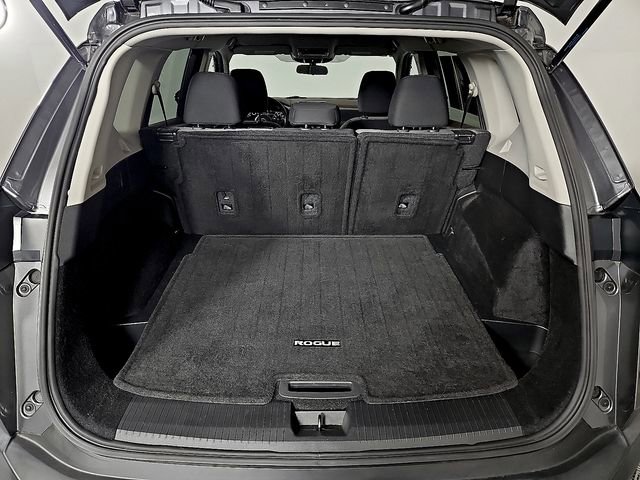 Used 2022 Nissan Rogue SV image 28