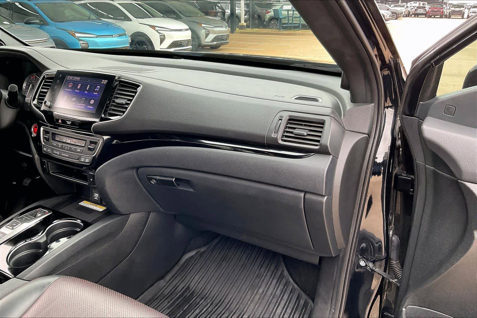 Used 2021 Honda Ridgeline Black Edition image 18
